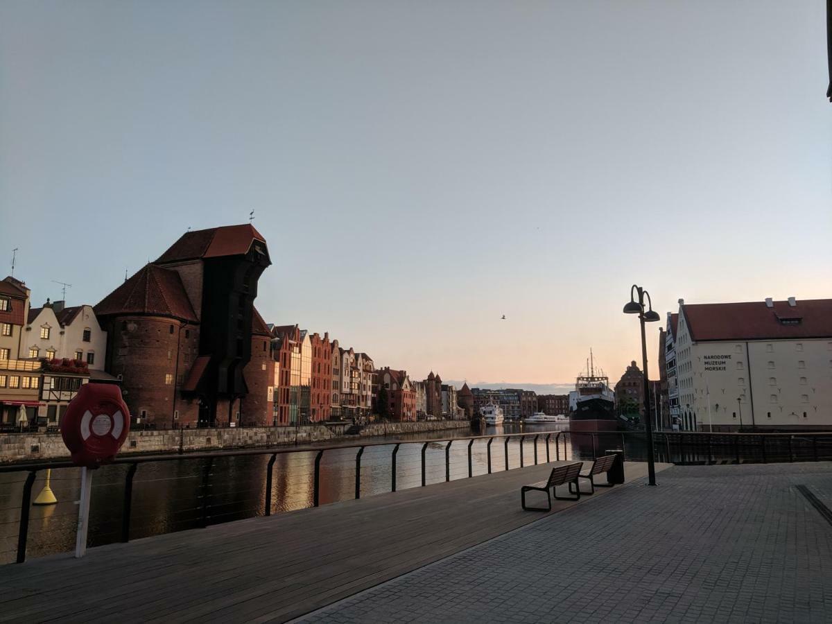 3-Rooms Apartment With Balcony By The Oldtown Gdańsk Kültér fotó