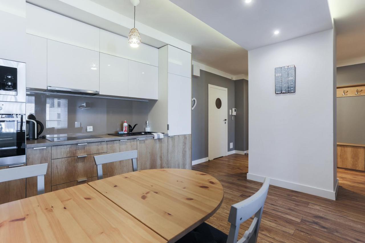 3-Rooms Apartment With Balcony By The Oldtown Gdańsk Kültér fotó